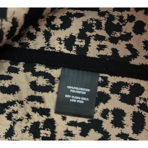 Lafayette 148  NY Boxey Cropped Jacket Blazer in Animal Print size S - Picture 7 of 7